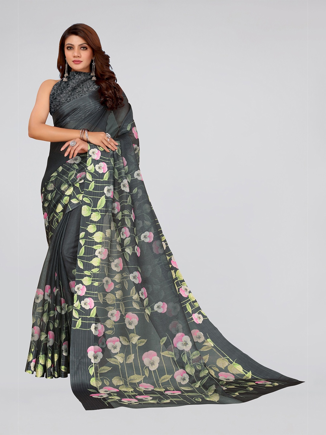 

MIRCHI FASHION Green & Pink Floral Printed Bagh Saree