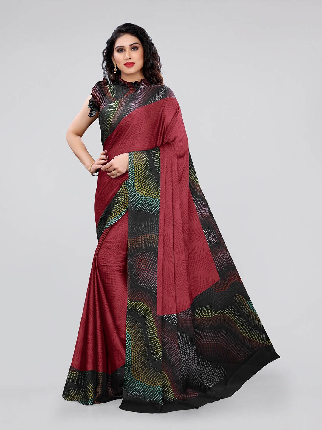 

MIRCHI FASHION Red & Green Polka Dot Printed Saree