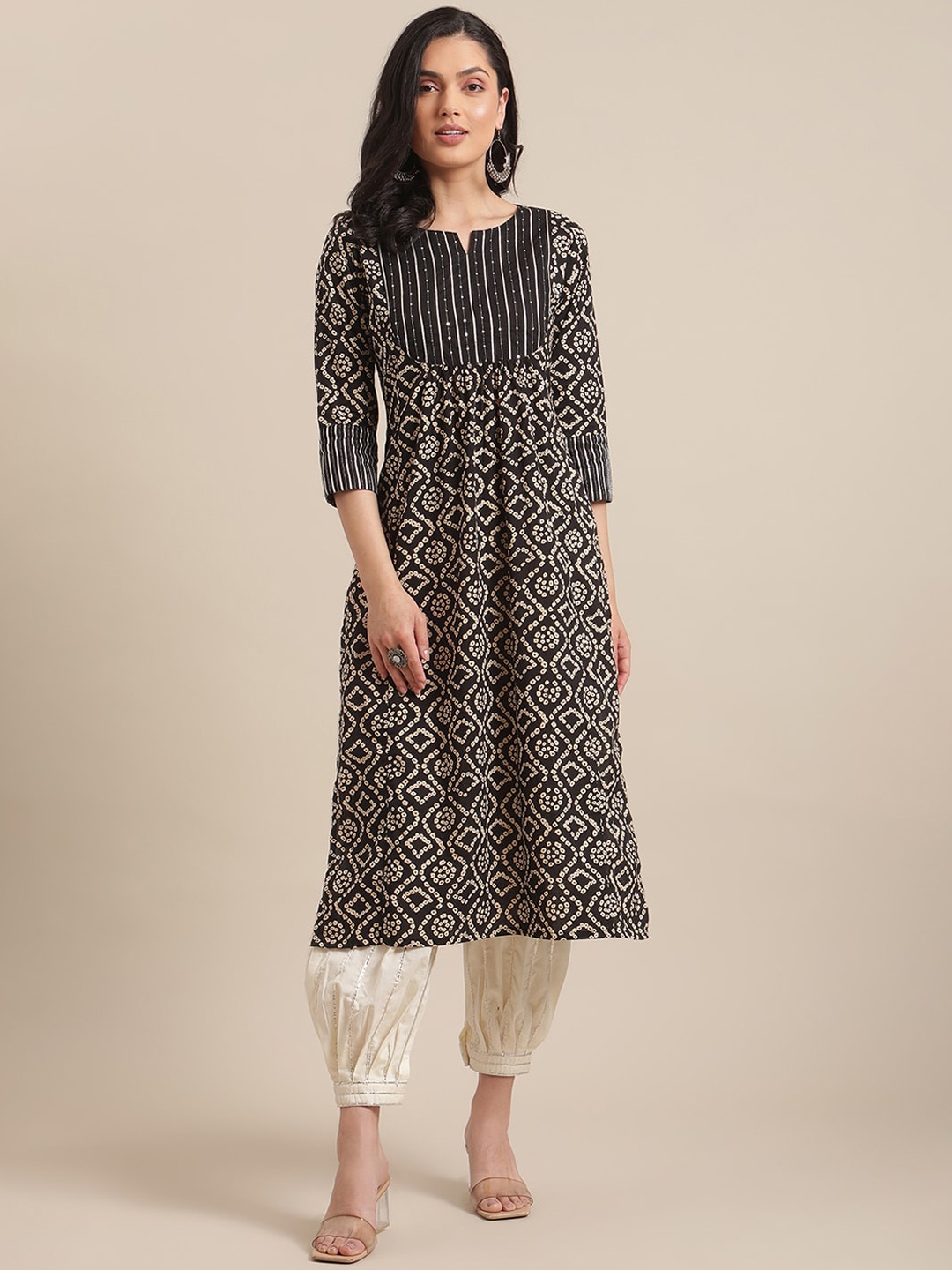 

Varanga Women Black & Beige Bandhani Printed Cotton Kurta
