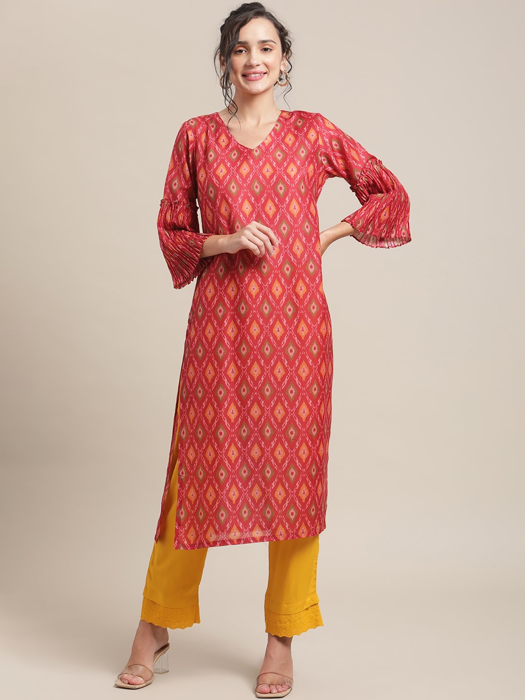 

Varanga Women Red Geometric Printed Flared Sleeves Kurta