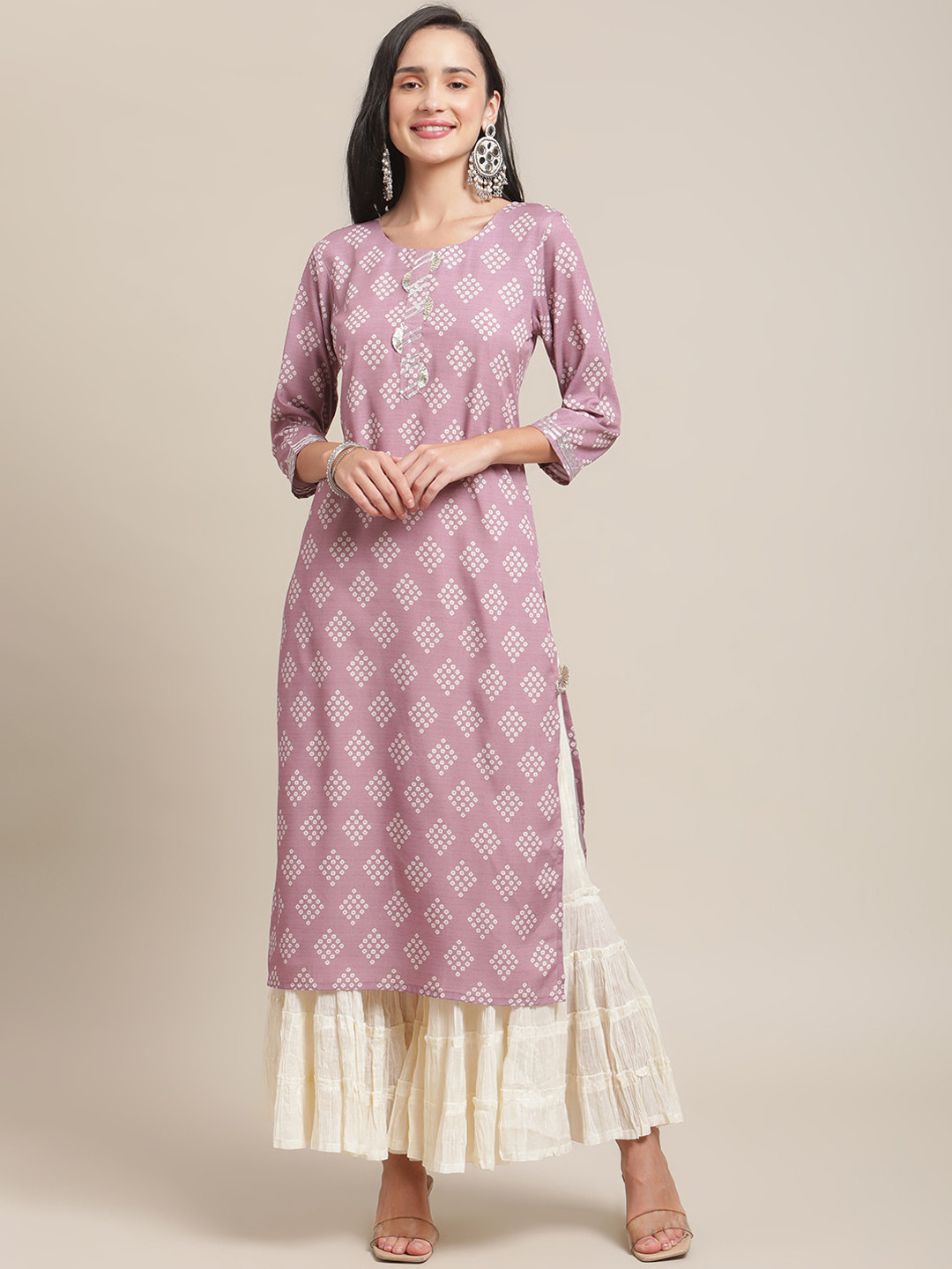 

Varanga Women Mauve Bandhani Printed Gotta Patti Kurta