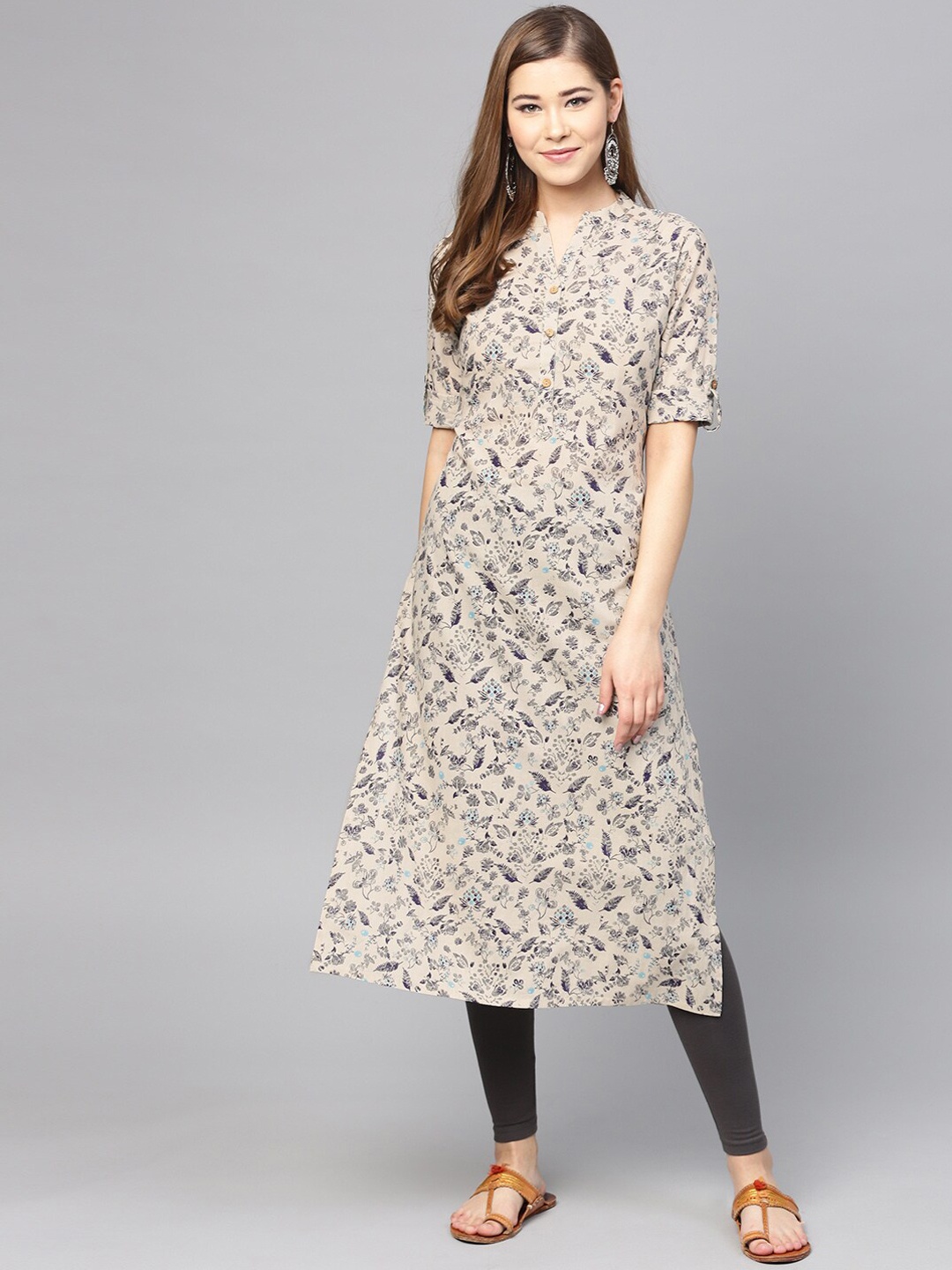 

Varanga Women Beige Floral Printed Straight Kurta