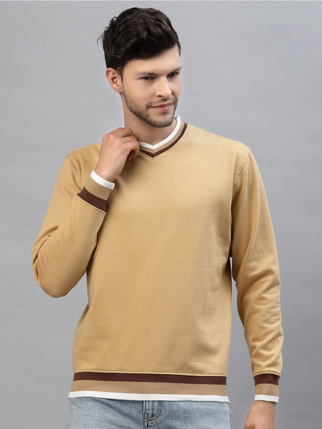 

Style Quotient Men Beige Cotton Sweatshirt