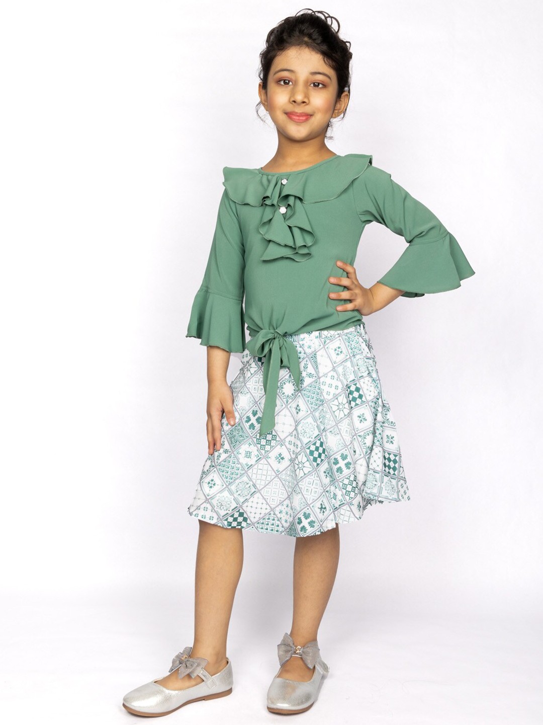 

Peppermint Girls Green & White Top with Skirt