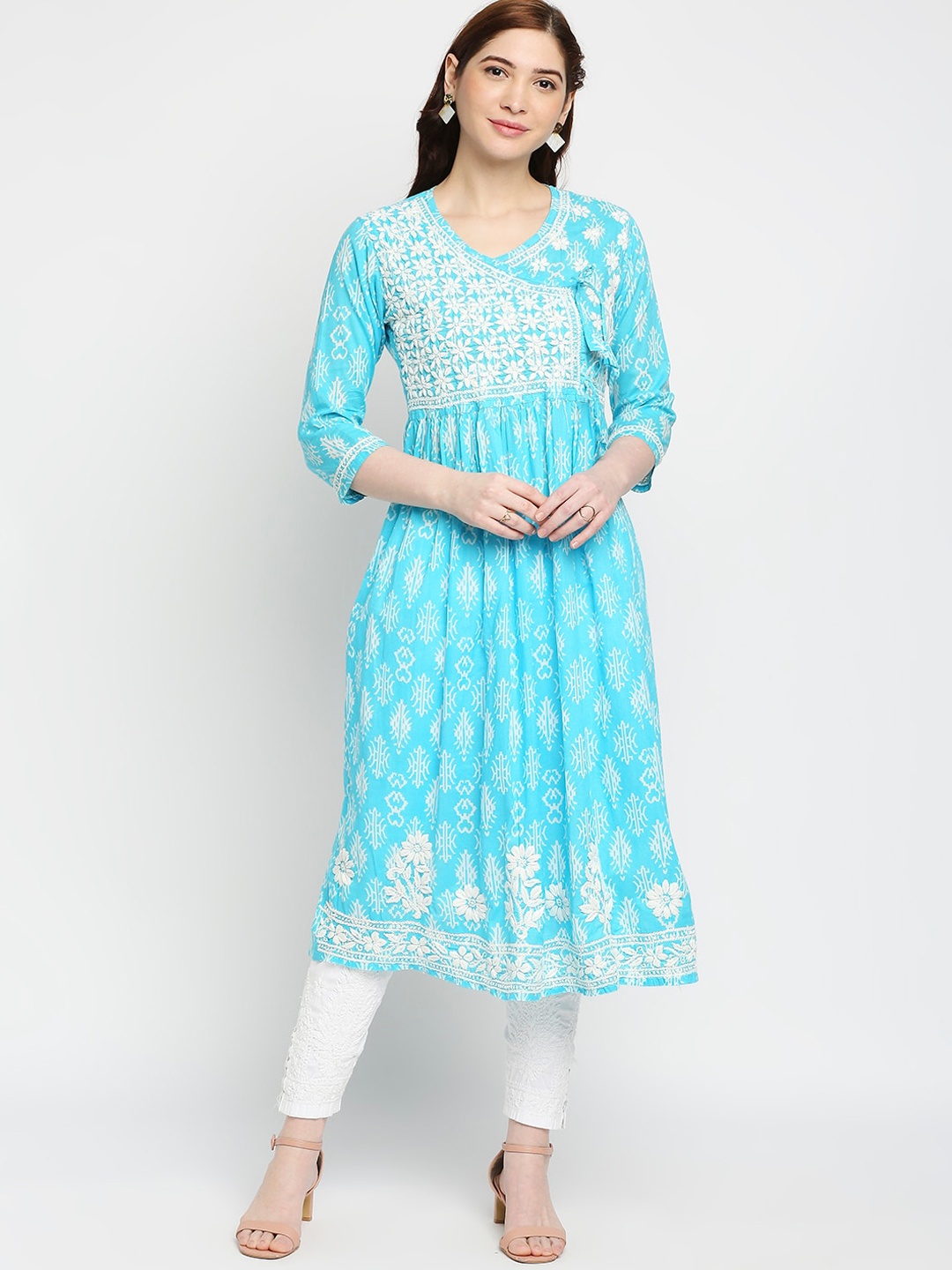 

Indiankala4u Women Blue Ethnic Motifs Embroidered Chikankari Anarkali Kurta