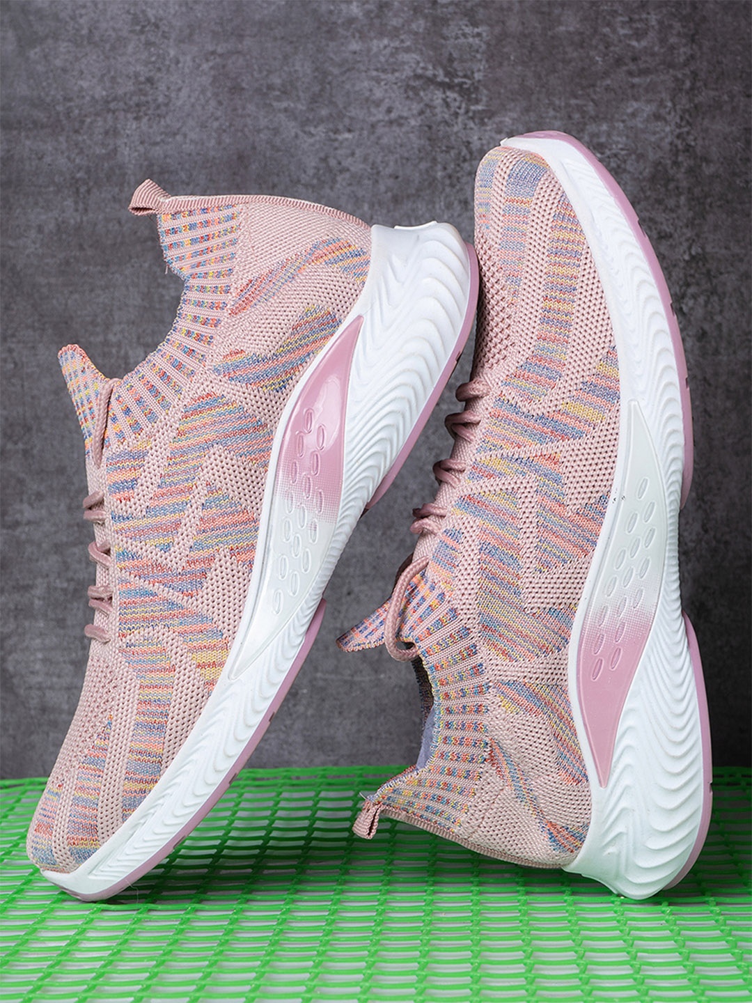 

IMPAKTO Women Mesh Running Shoes, Pink