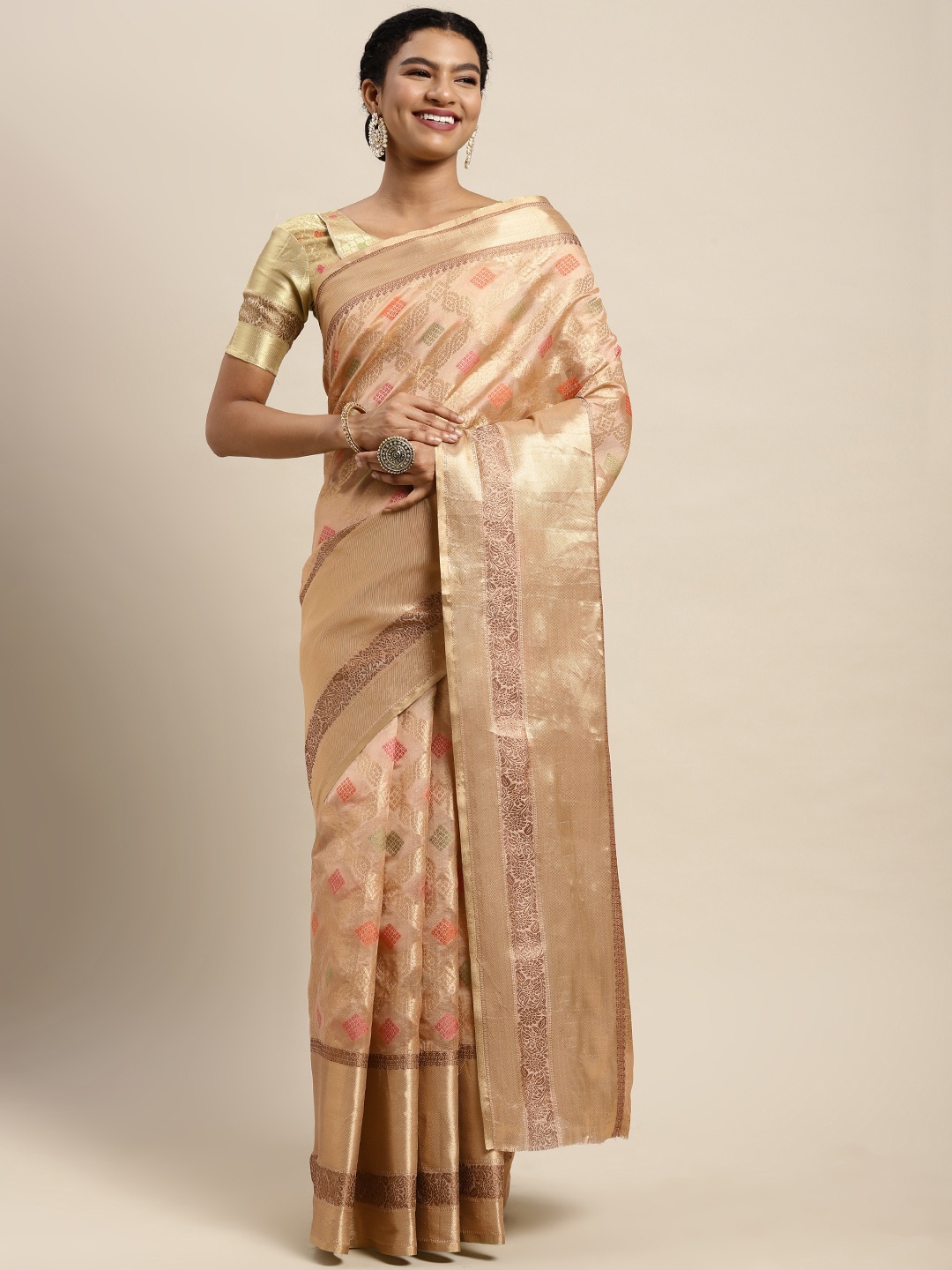 

Satrani Women Cream-Coloured Geometric Woven Design Organza Kanjeevaram Saree