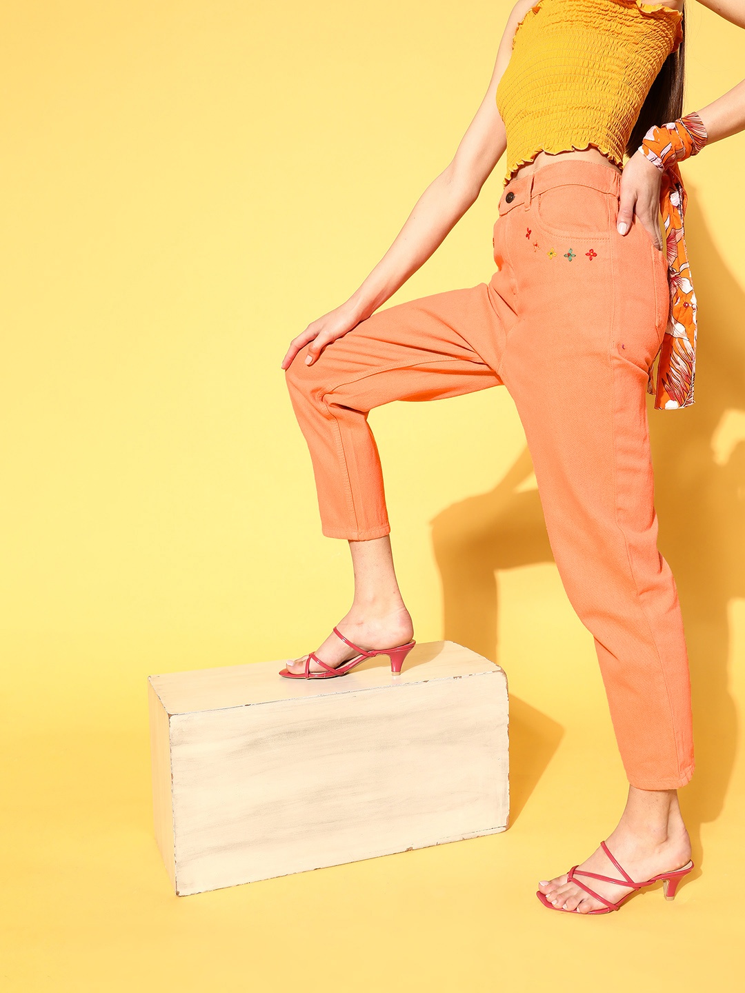 

SASSAFRAS Women Elegant Coral High-Rise Regular Fit Jeans