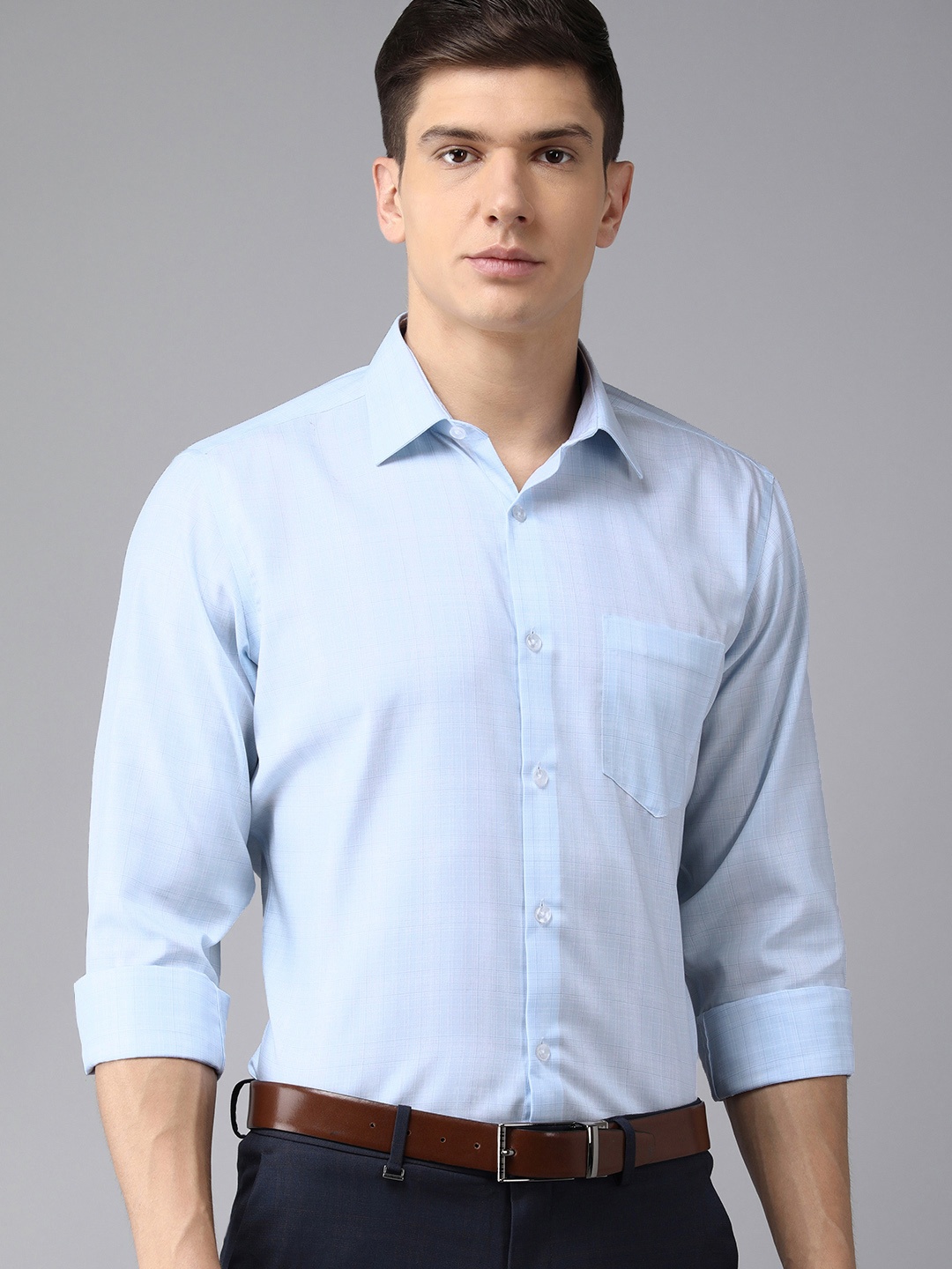 

Van Heusen Men Blue Classic Fit Checked Pure Cotton Formal Shirt