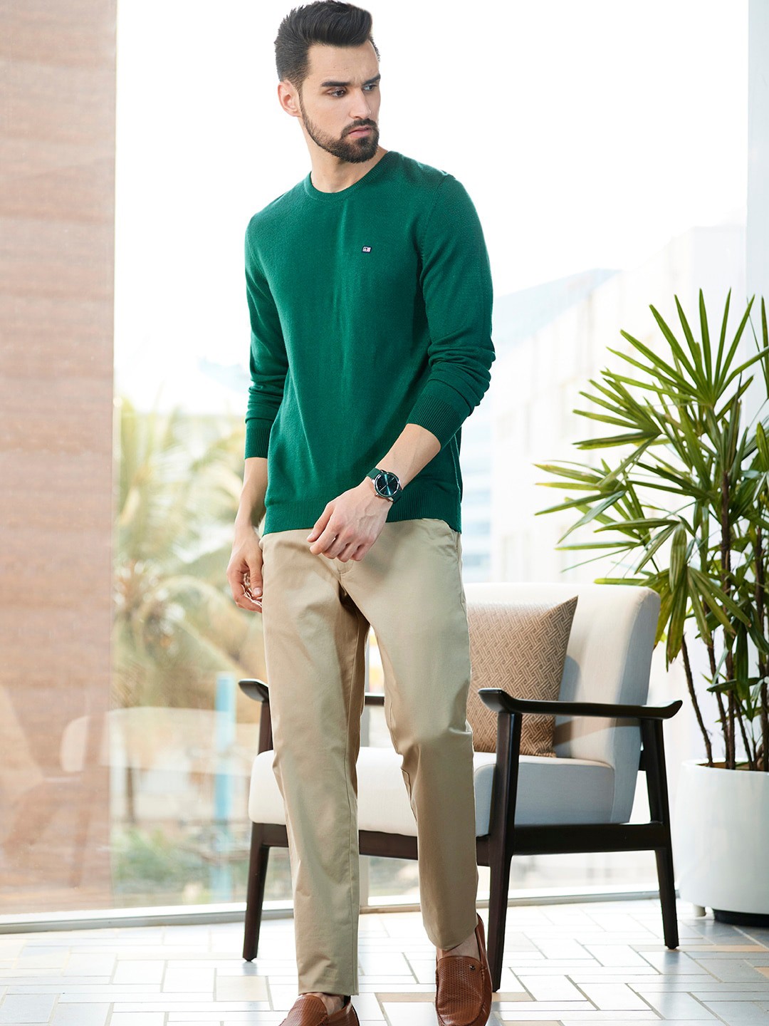 

Van Heusen Men Beige Solid Mid Rise Slim Fit Trousers
