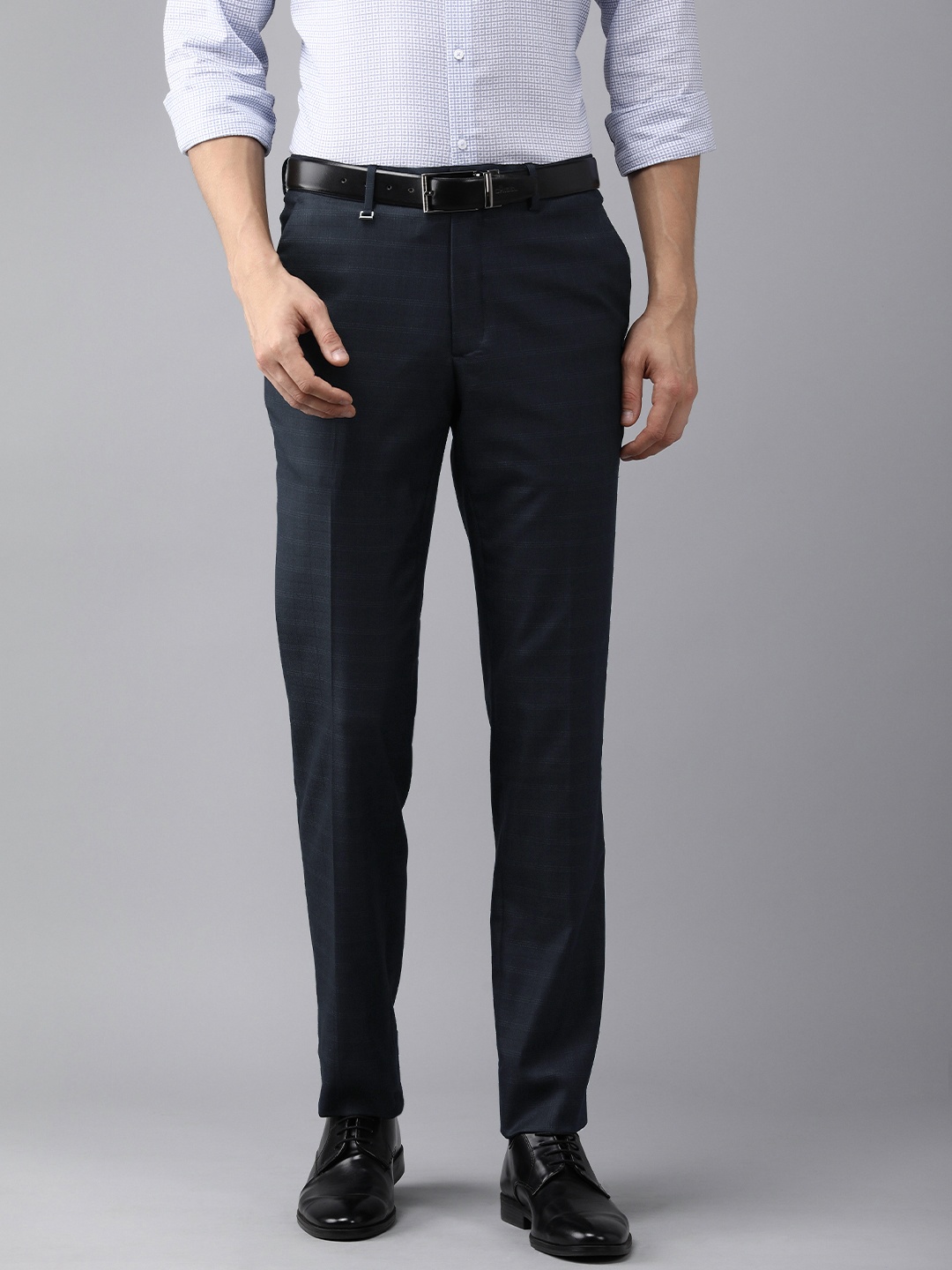 

Van Heusen Men Navy Blue & White Checked Slim Fit Trousers