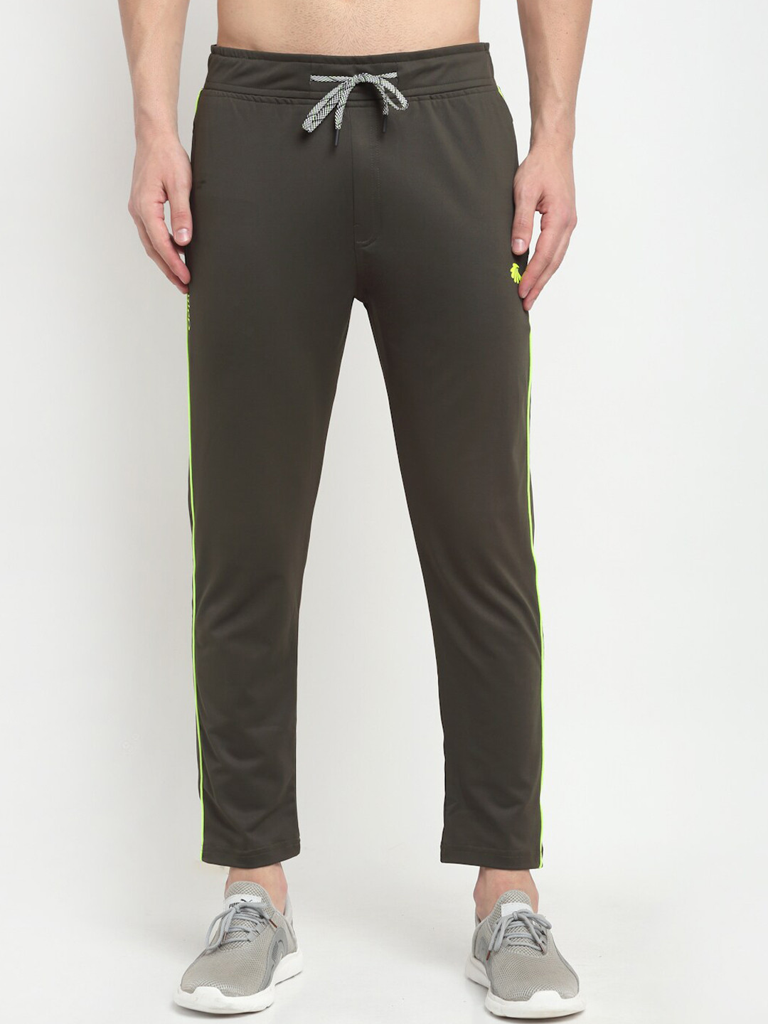 

Gallus Men Olive Solid Track Pants