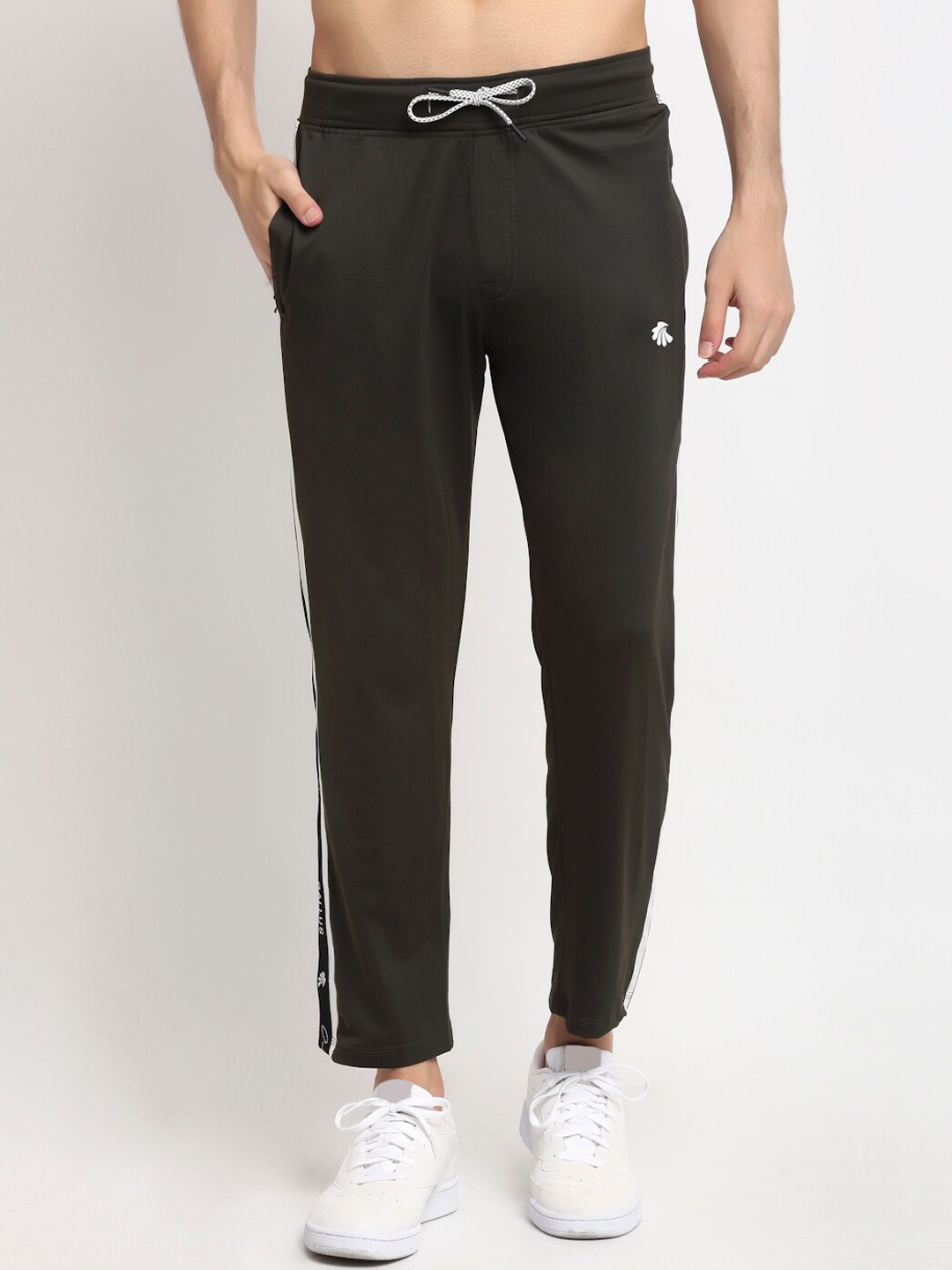 

Gallus Men Olive Solid Regular-Fit Track Pants