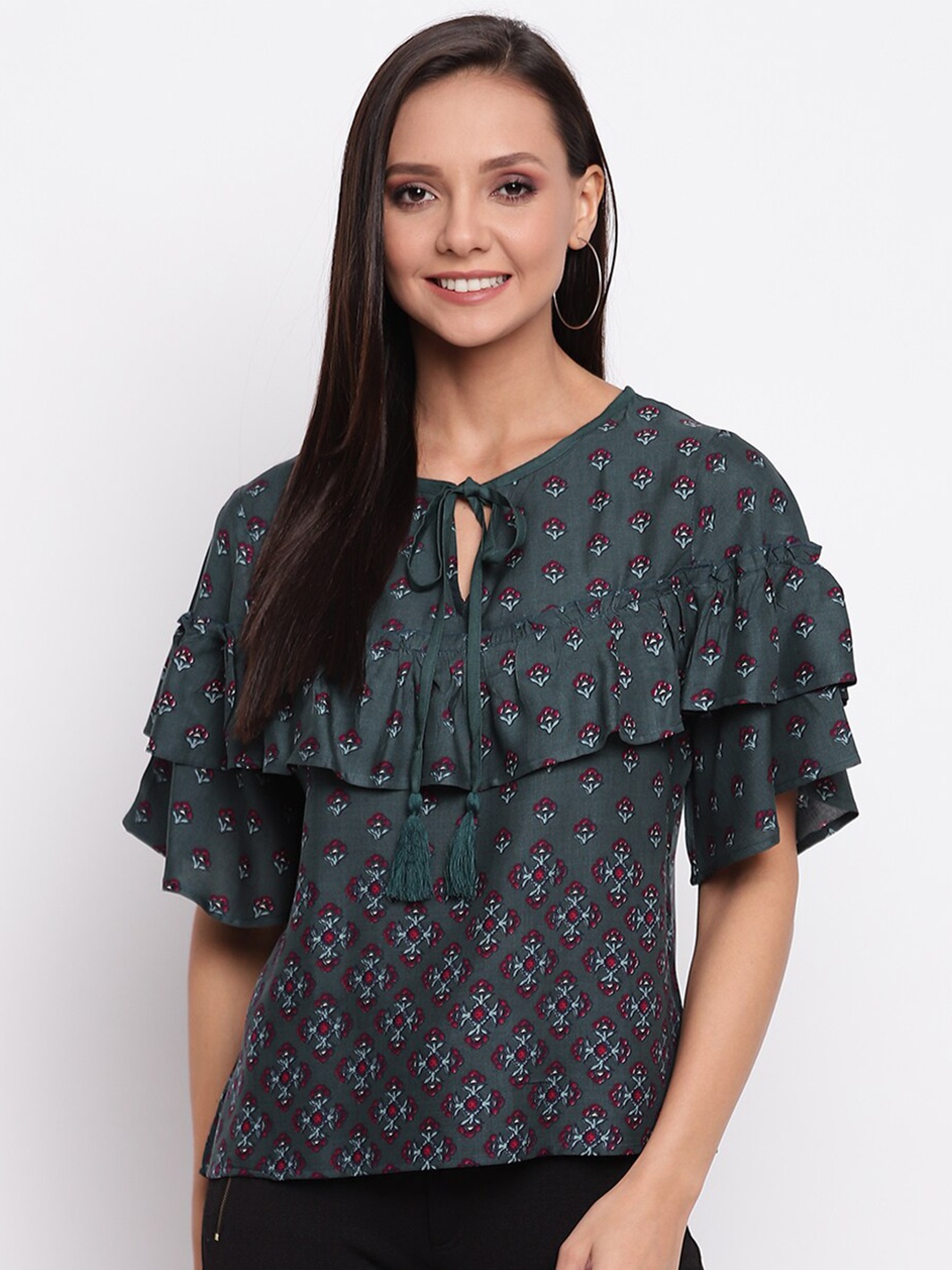 

Mayra Women Green Floral Printed Tie-Up Neck Top