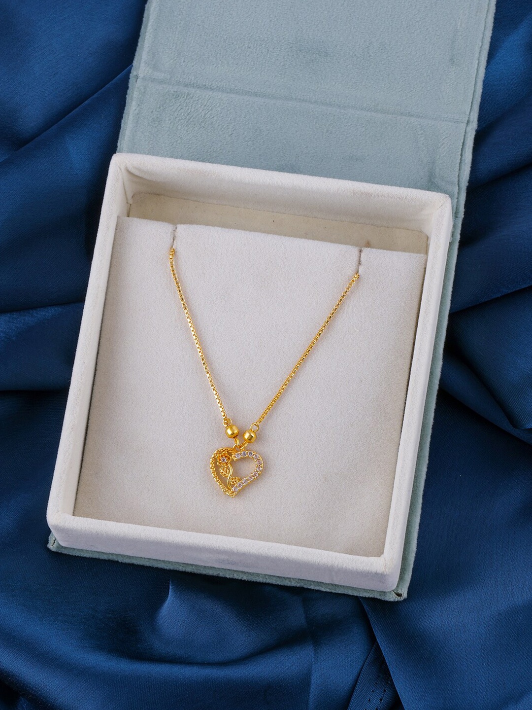 Brandsoon Gold-Toned & White Brass Gold-Plated Feather Chain
