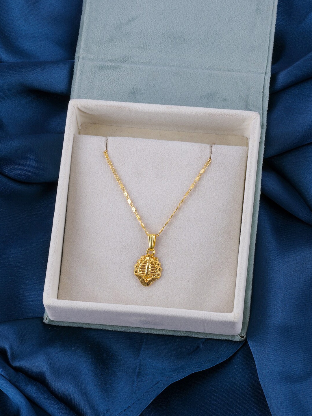 Brandsoon Women Gold-Toned Brass Feather Chain
