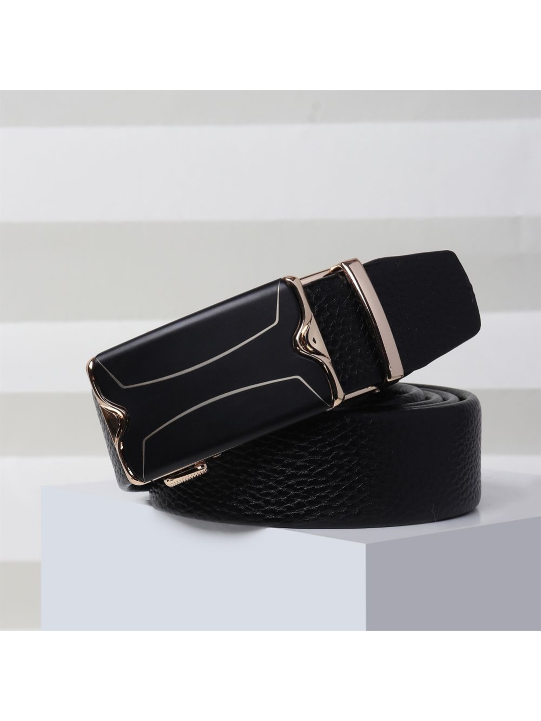 

Kastner Men Black Textured Belt