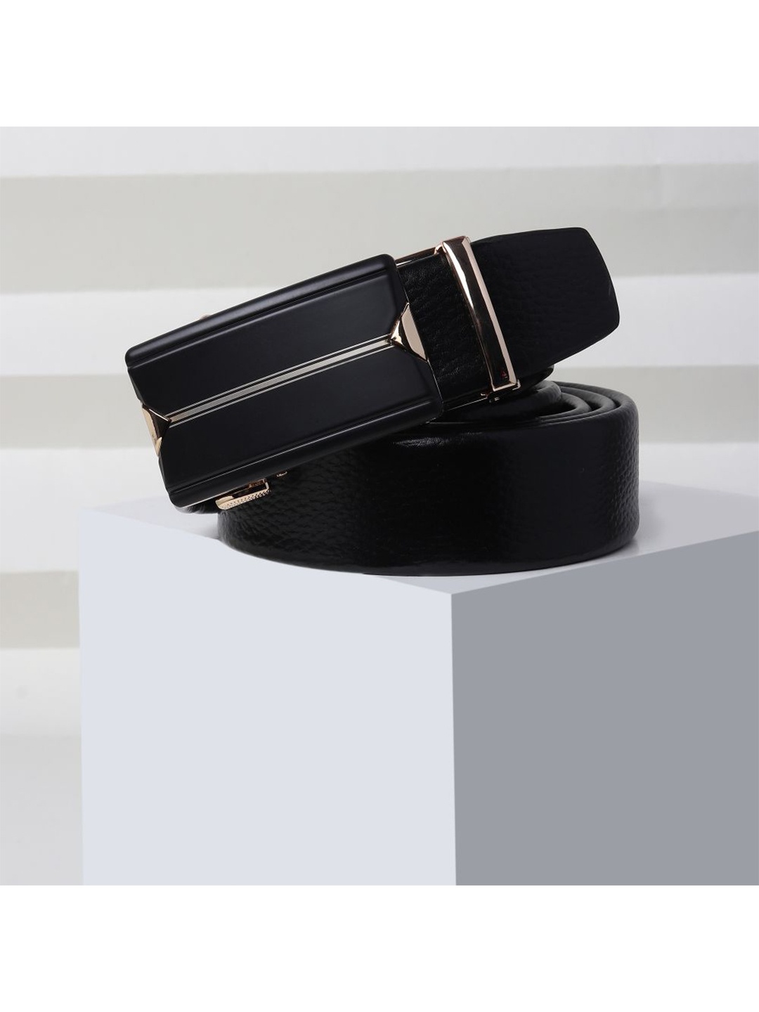 

Kastner Men Black Textured Belt