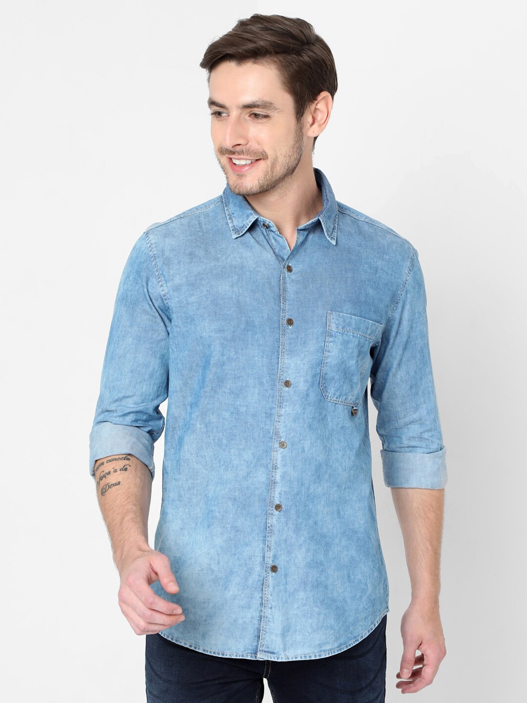 

Mufti Men Blue Slim Fit Faded Casual Cotton Shirt
