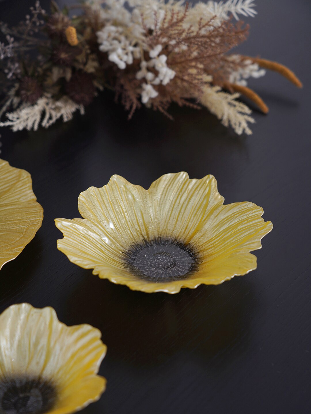 

Pure Home and Living Set Of 2 Yellow Patterned Serving Bowl