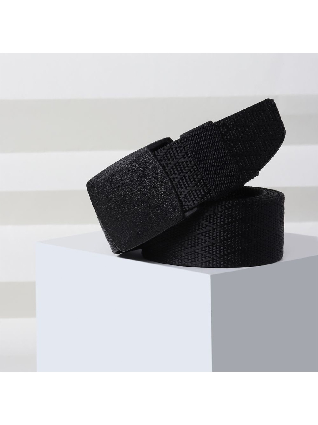 

Kastner Men Black Woven Design Canvas Belt