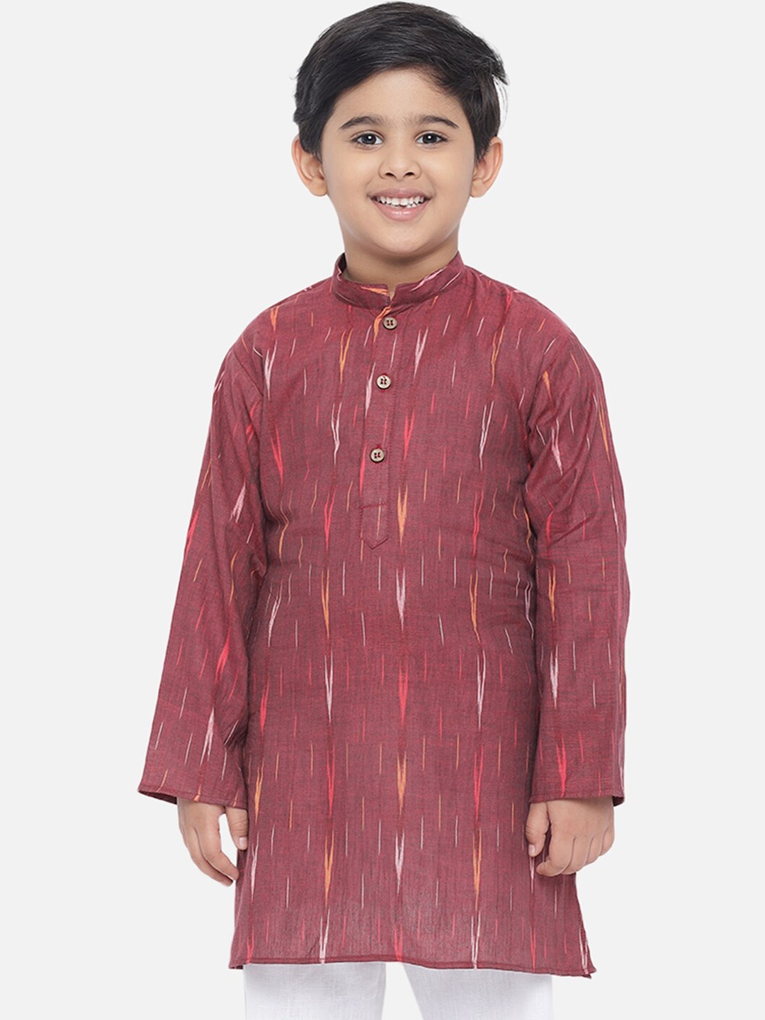 

Vastraa Fusion Boys Maroon Geometric Printed Handloom Kurta