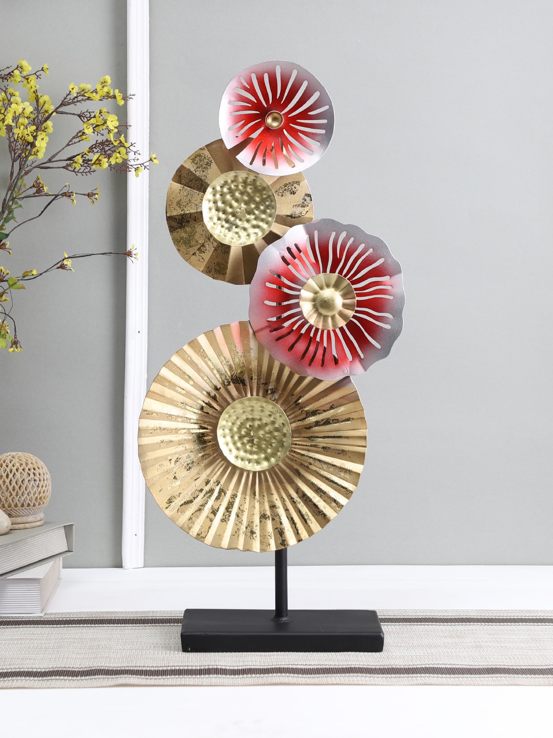 

Aapno Rajasthan Multi Colored Contemporary Art Showpiece