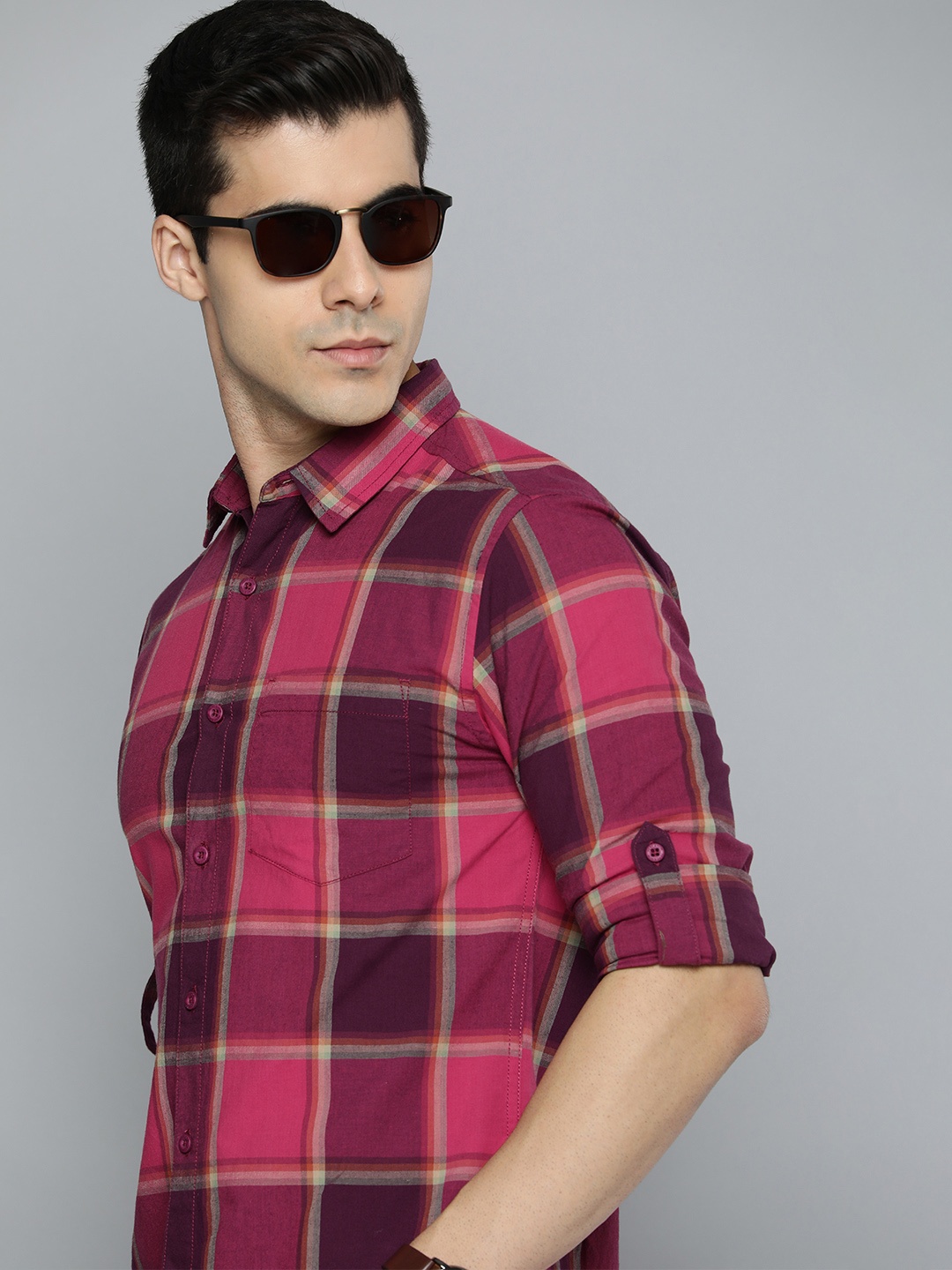 

HERE&NOW Men Pink And Purple Slim Fit Checked Pure Cotton Casual Shirt