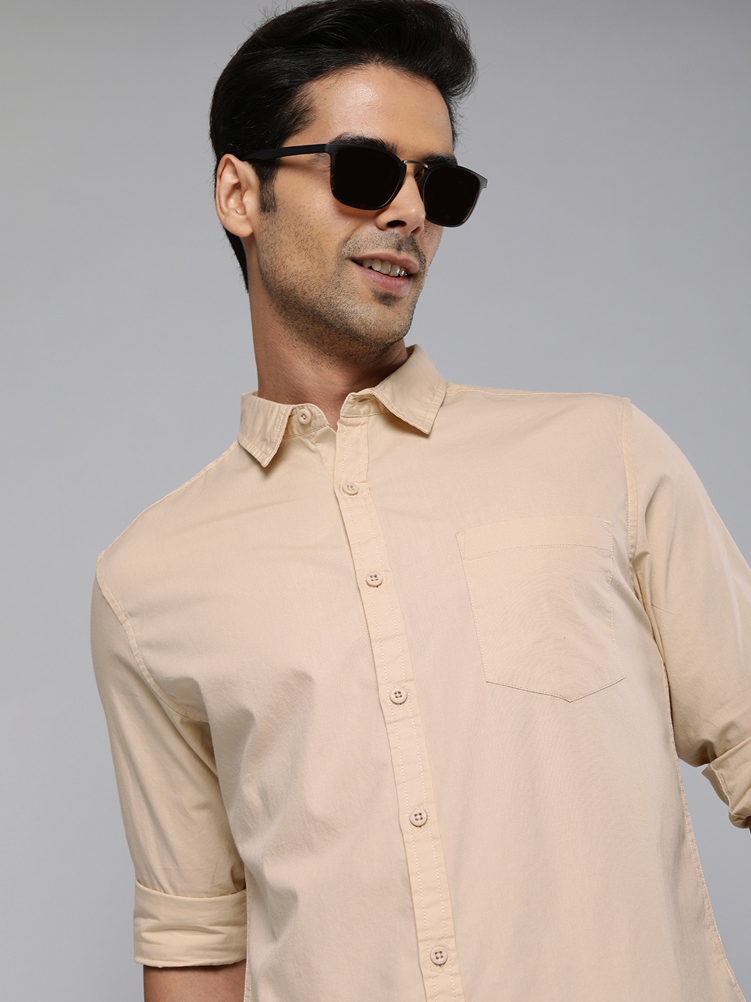 

HERE&NOW Men Beige Solid Slim Fit Pure Cotton Casual Shirt