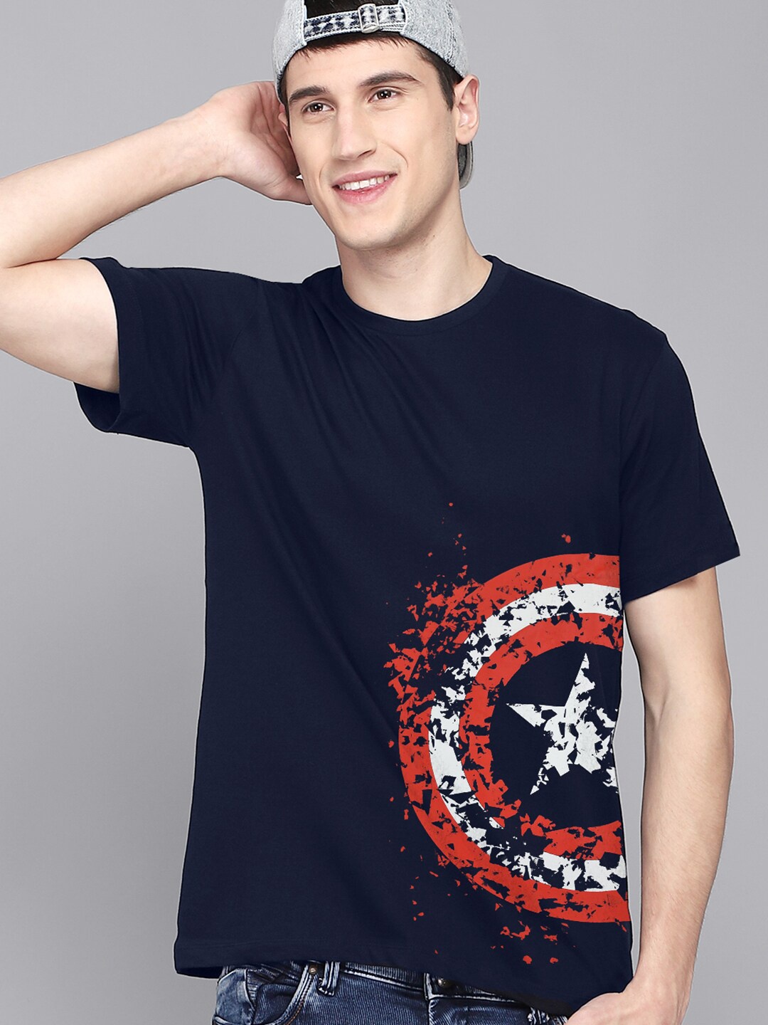 

Free Authority Men Navy Blue Captain America Printed T-shirt