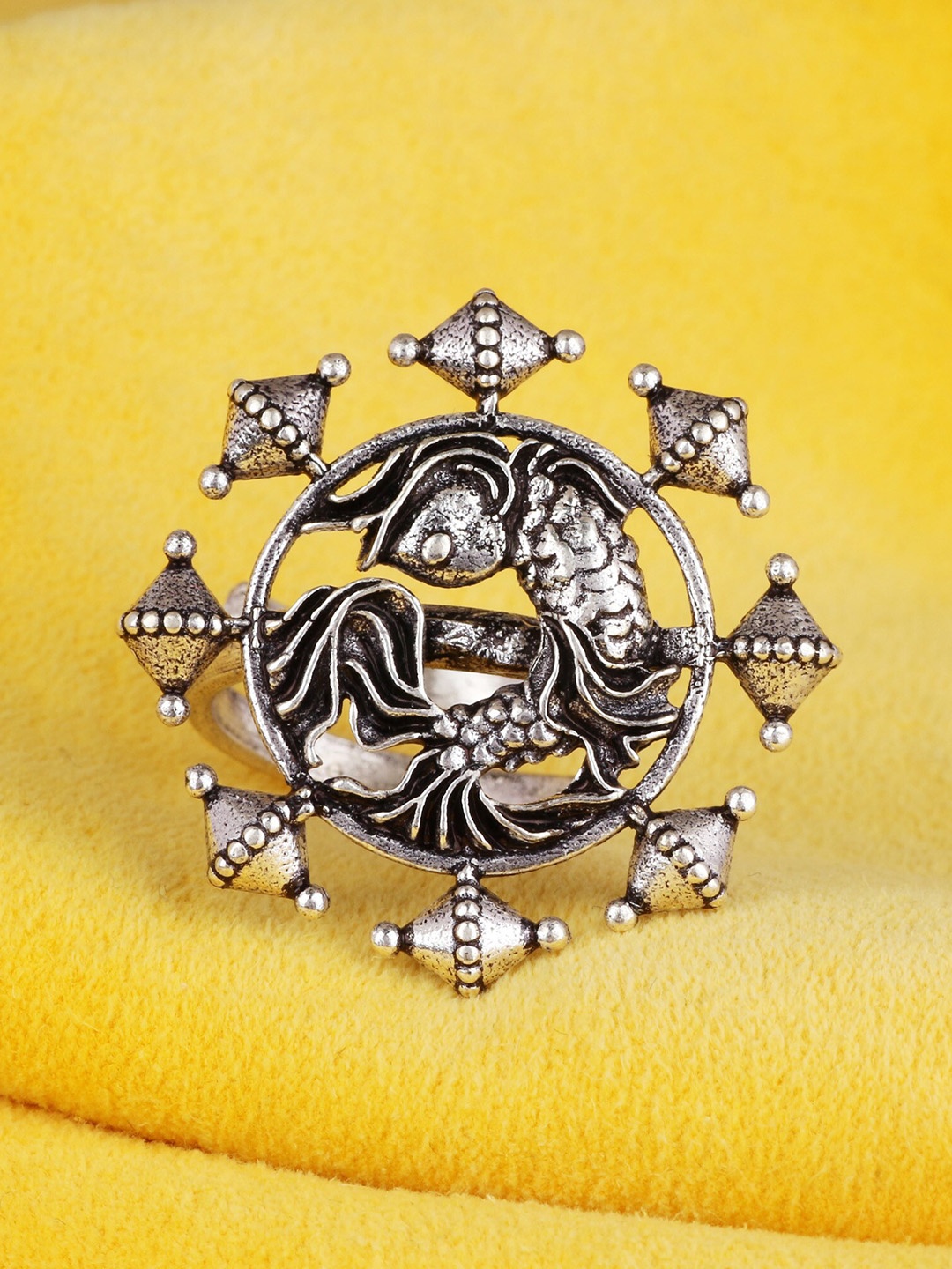

Silgo Silver-Plated Tribal Adjustable Finger Ring