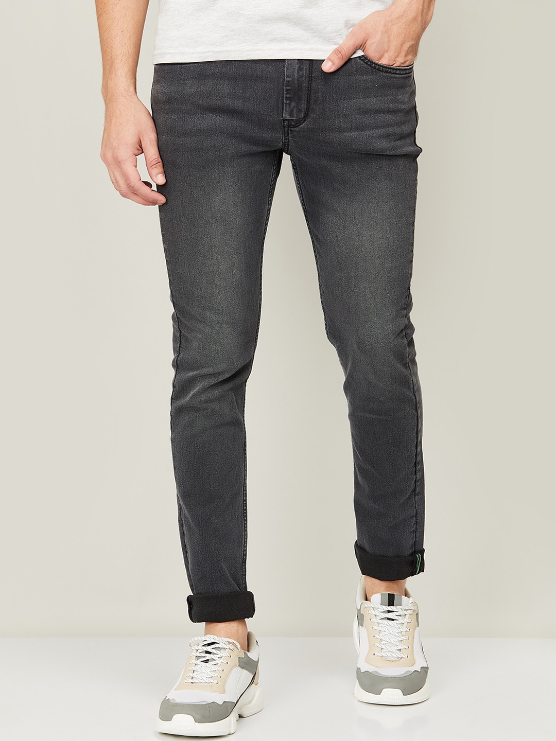 

Bossini Men Grey Skinny Fit Light Fade Jeans