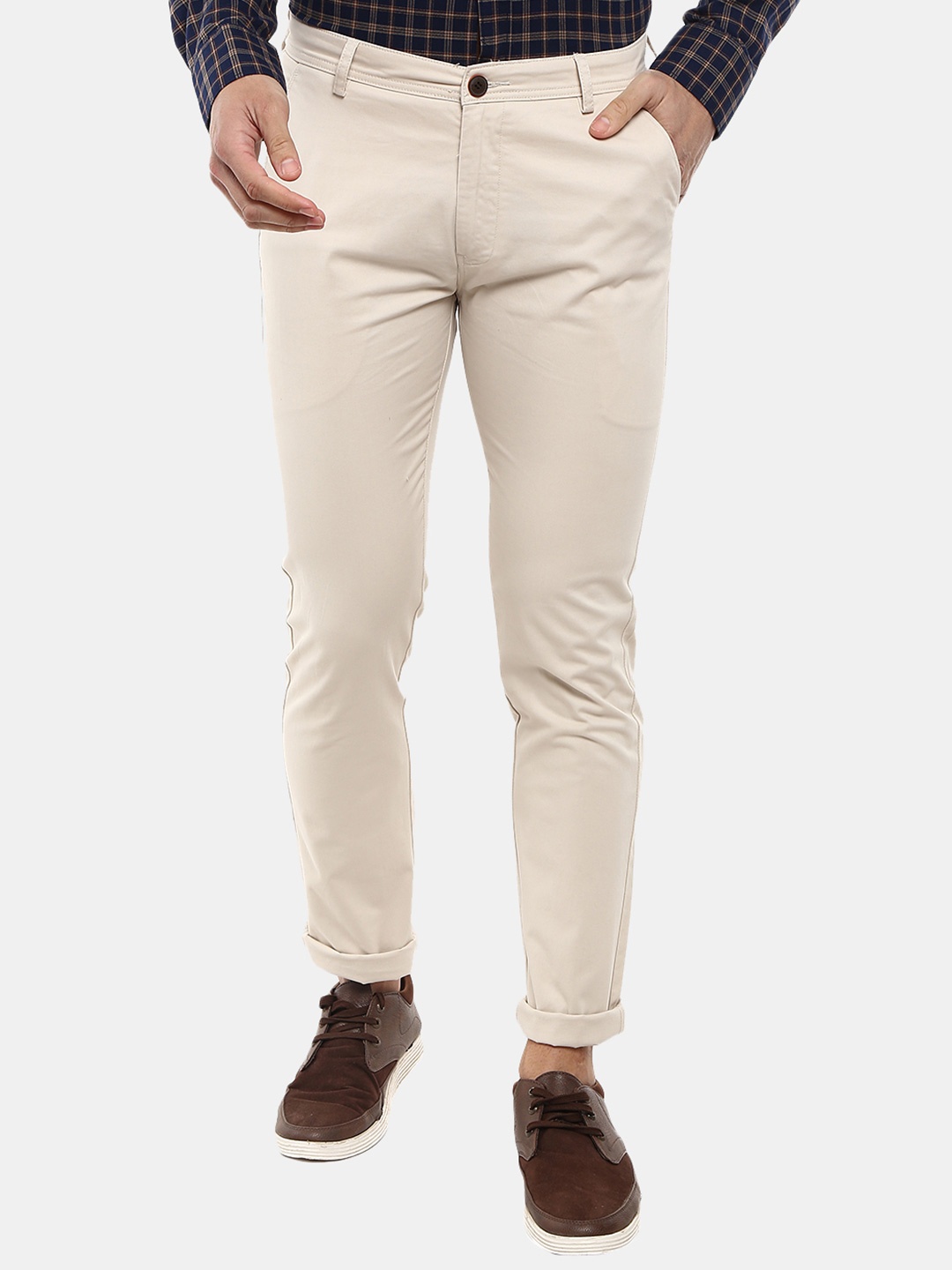 

V-Mart Men Cream-Coloured Slim Fit Easy Wash Chinos Trousers