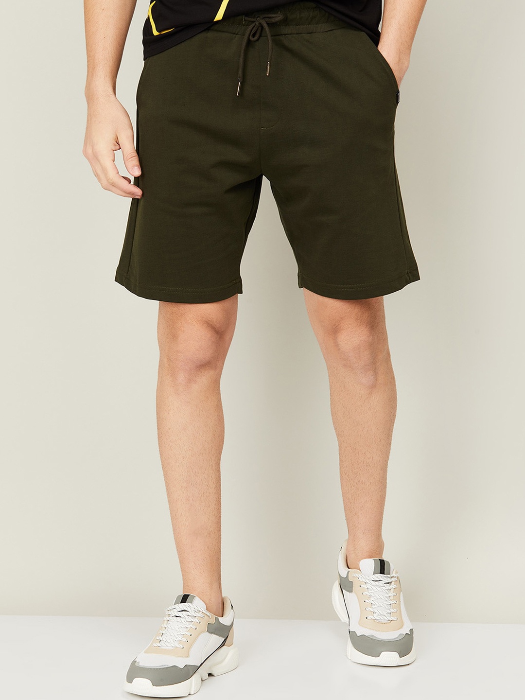 

Fame Forever by Lifestyle Men Olive Green Slim Fit Shorts