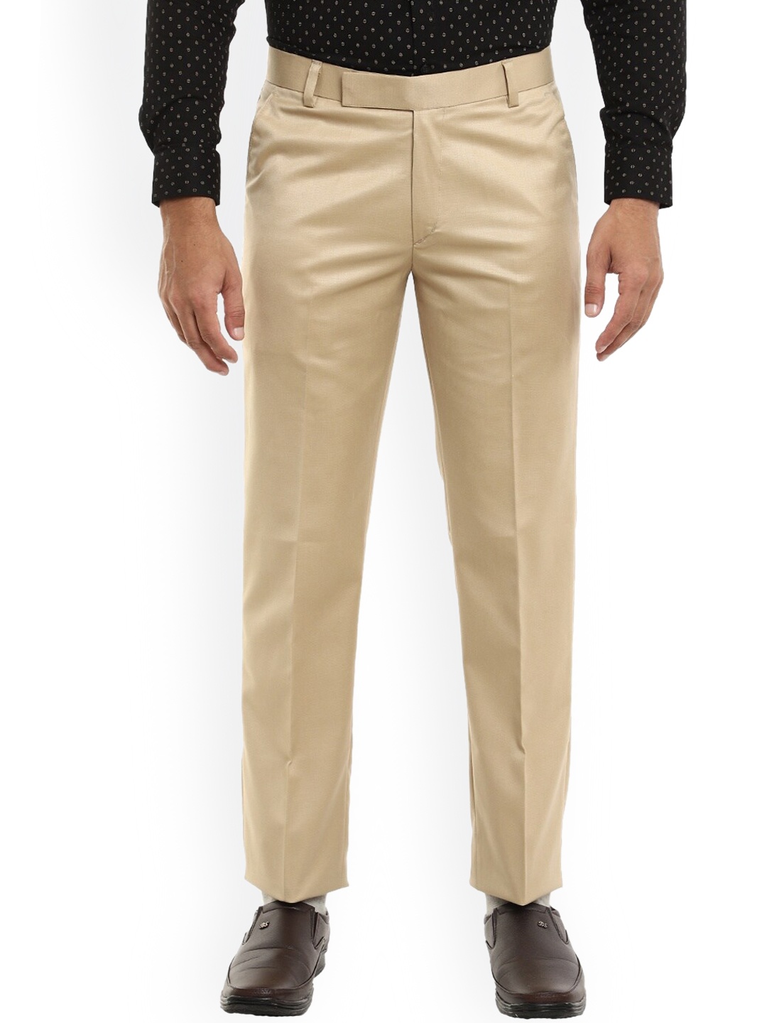 

V-Mart Men Beige Slim Fit Textured Easy Wash Formal Trousers