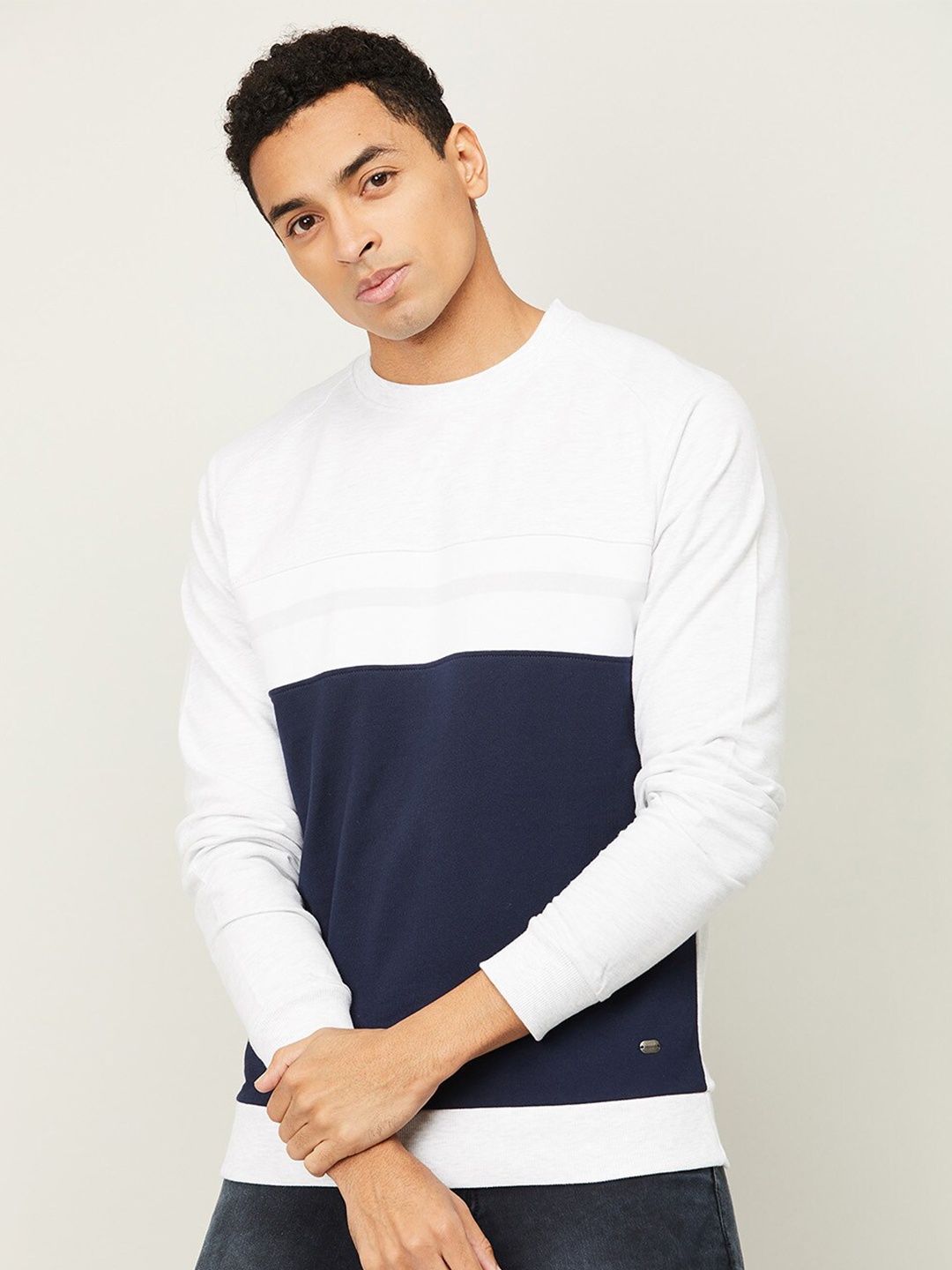 

Fame Forever by Lifestyle Men Grey Melange & Navy Blue Colourblocked Cotton Sweatshirt