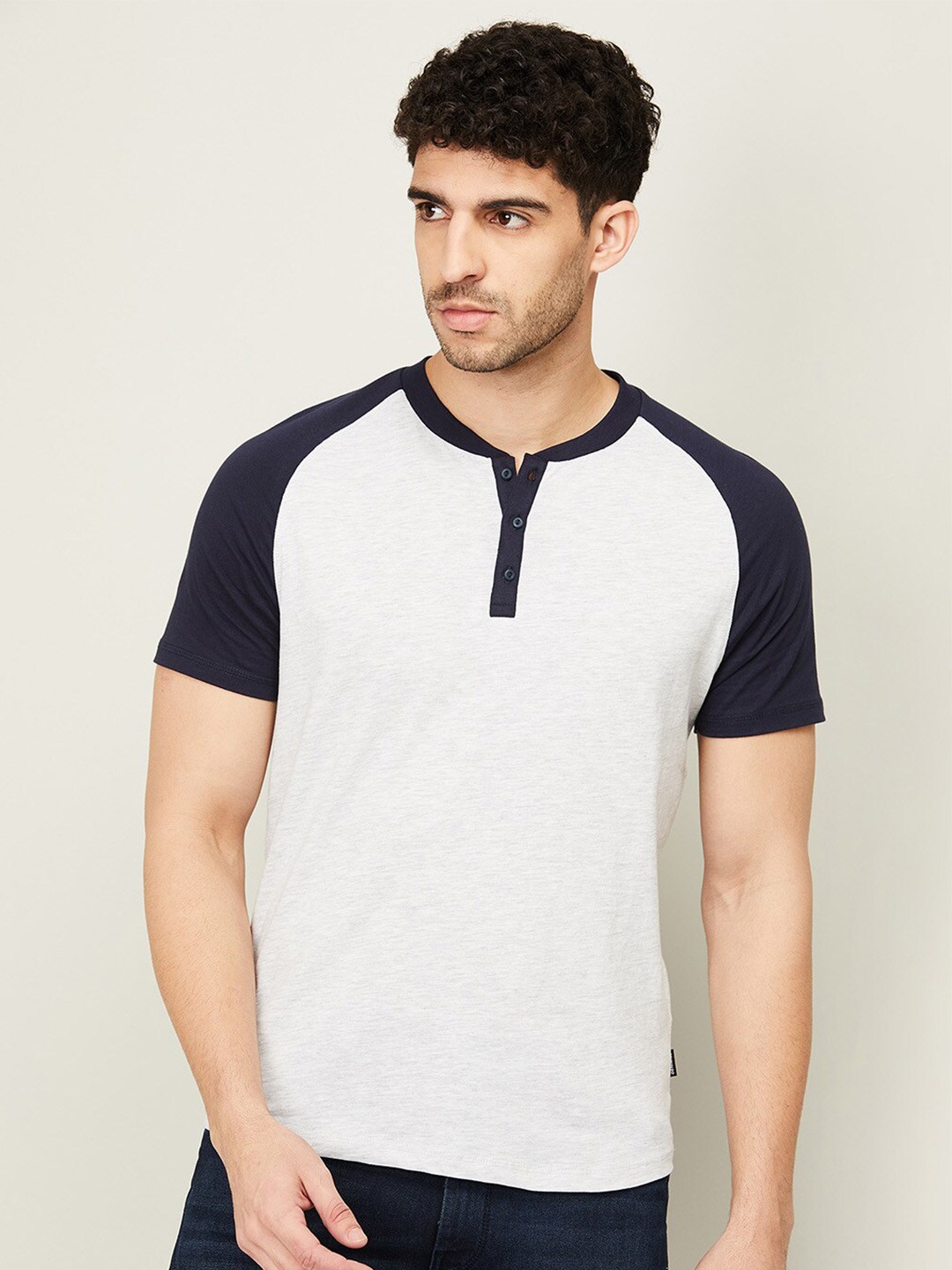 

Fame Forever by Lifestyle Men Grey Colourblocked Henley Neck Cotton T-shirt