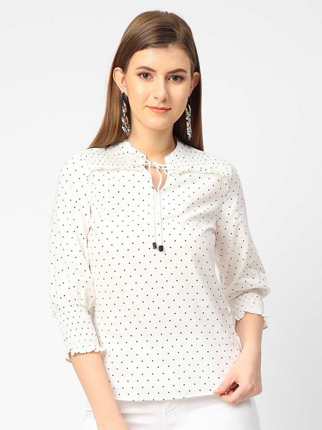 

Kraus Jeans Off White Print Tie-Up Neck Top