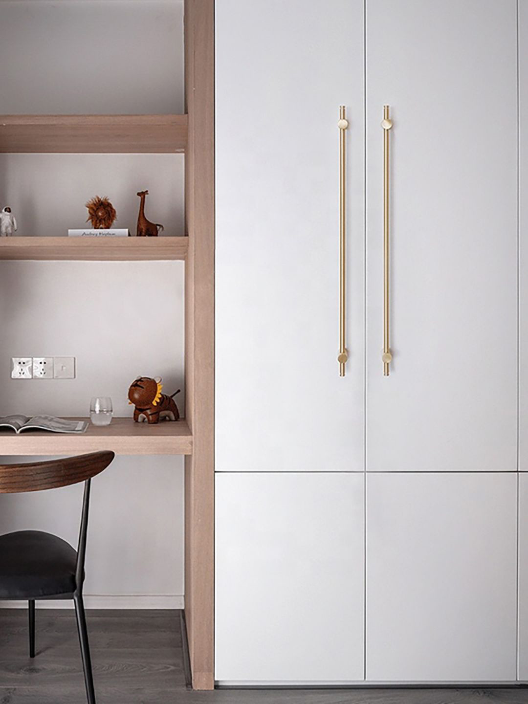 

MANTARA Gold-Toned Modern Simple Pull Knob