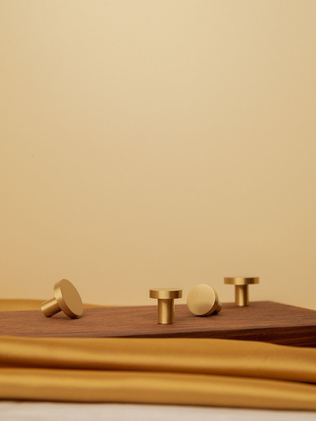 

MANTARA Gold-Toned Brass Drawer Screw Holder