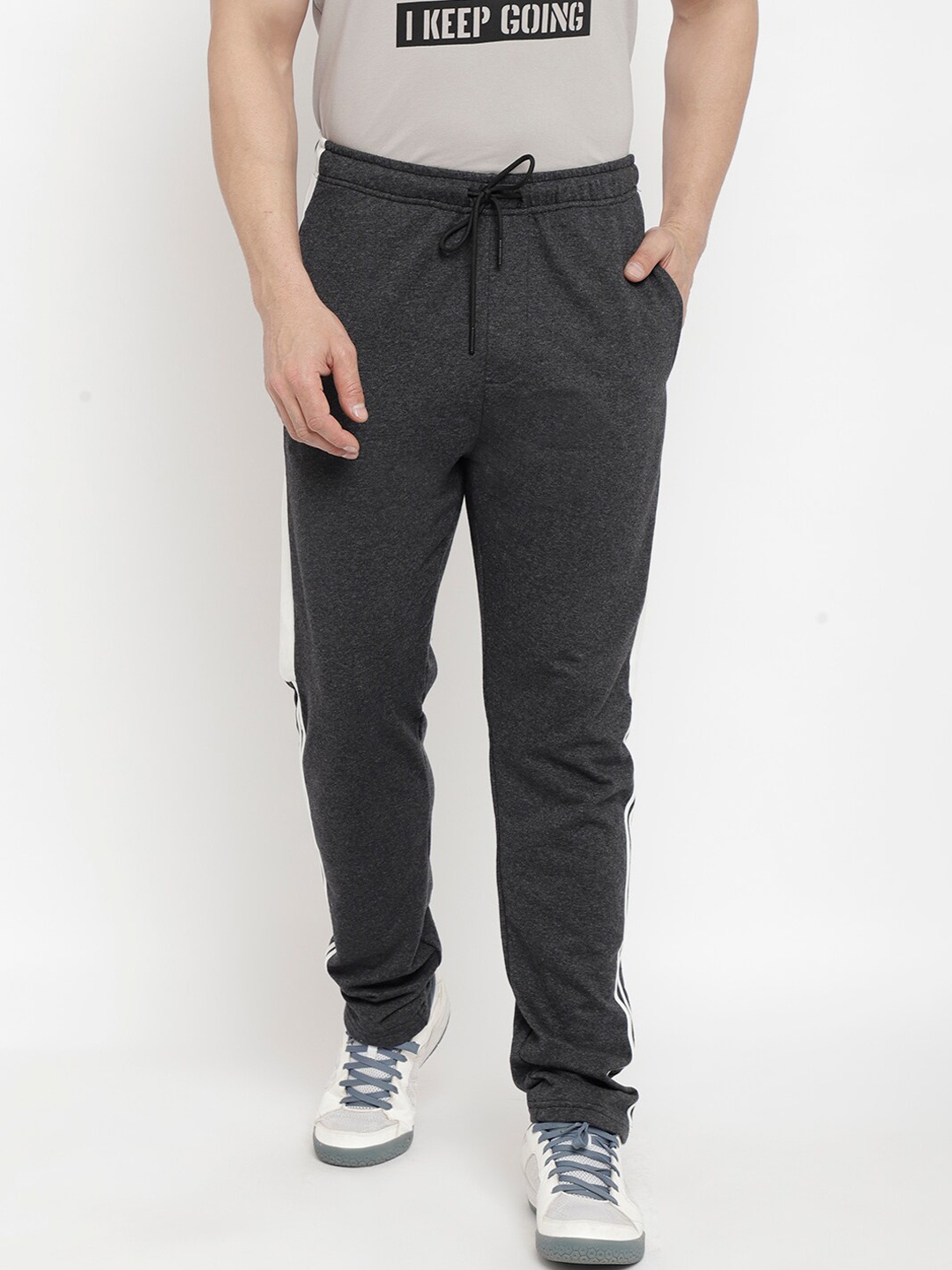 

PERFKT-U Men Grey & White Printed Straight-Fit Trackpants