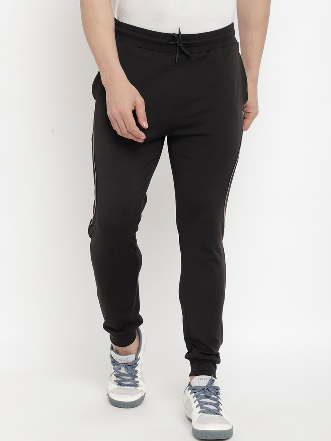 

PERFKT-U Men Black Hydra-Cool Training Joggers