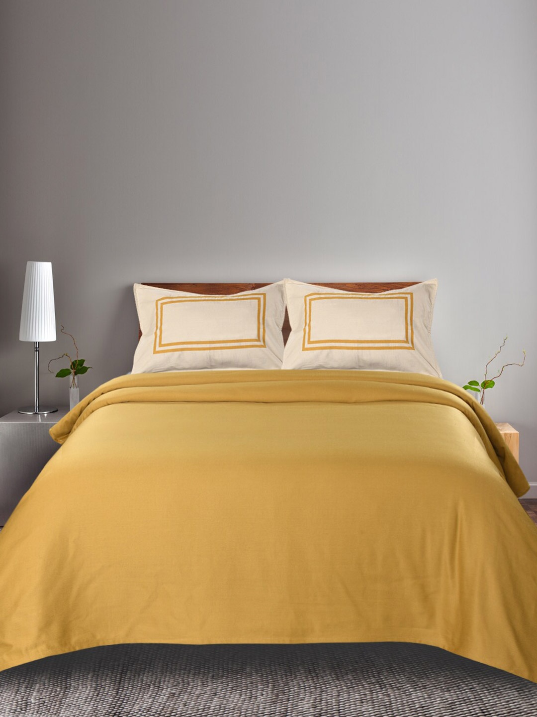 

Saral Home Yellow & Beige 160 TC King Bedsheet with 2 Pillow Covers