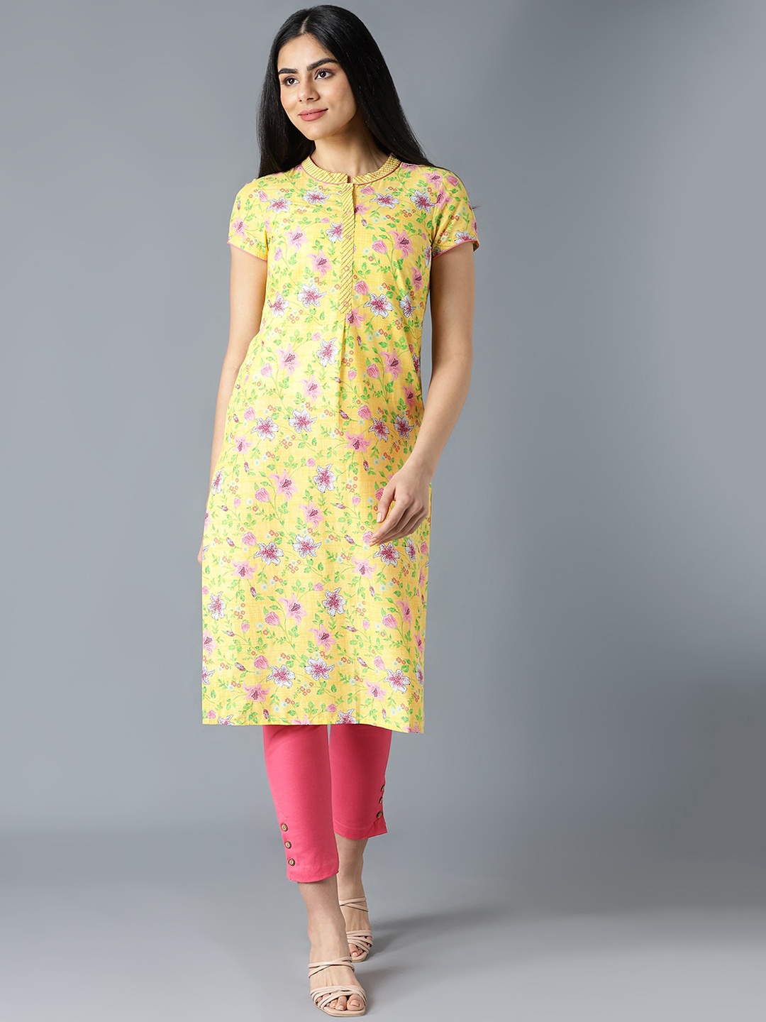 

AURELIA Women Yellow Floral Printed Floral Kurta