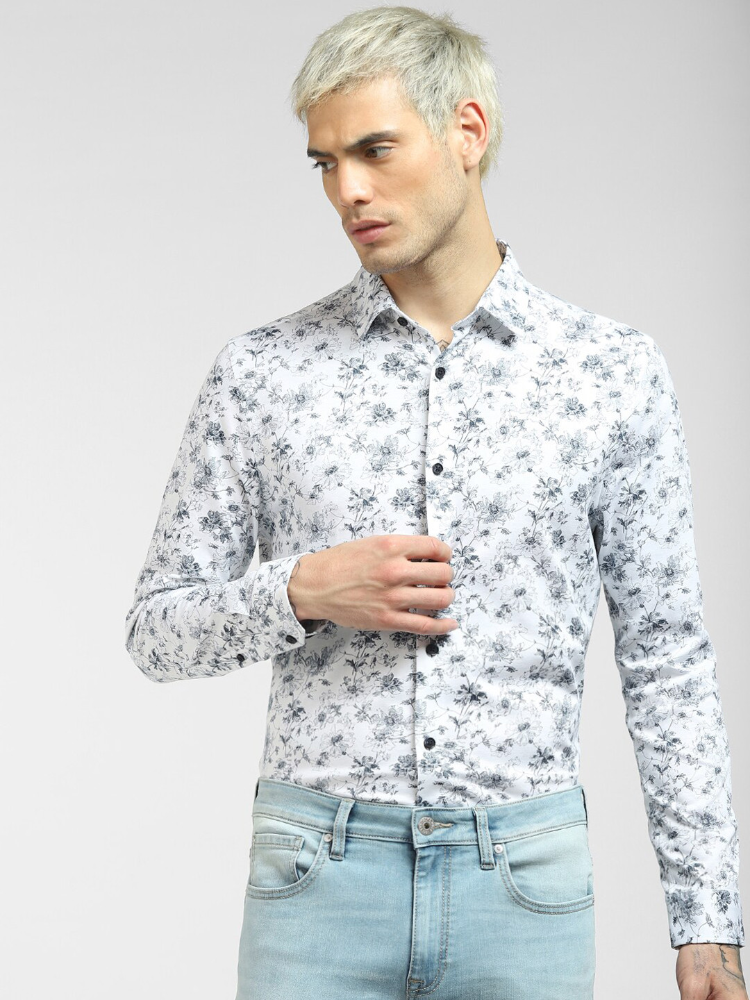

Jack & Jones Men White Floral Printed Casual Shirt