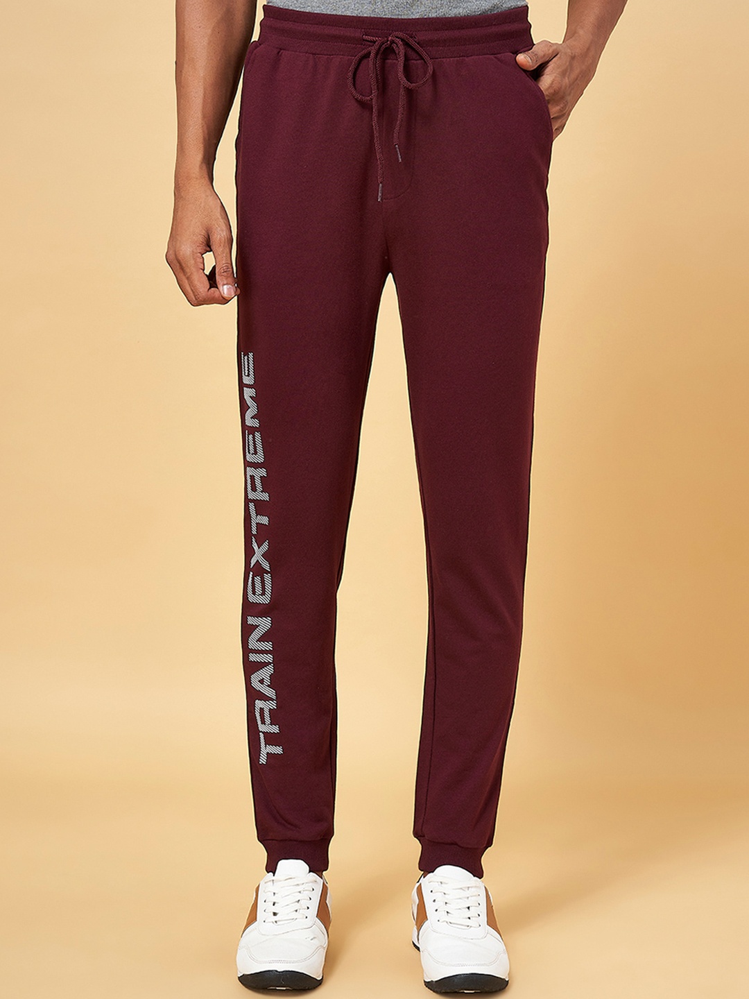 

Ajile by Pantaloons Men Maroon Solid Pure Cotton Slim-Fit Joggers