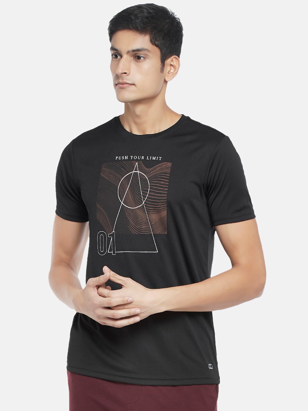

Ajile by Pantaloons Men Black Printed Slim Fit Running T-shirt