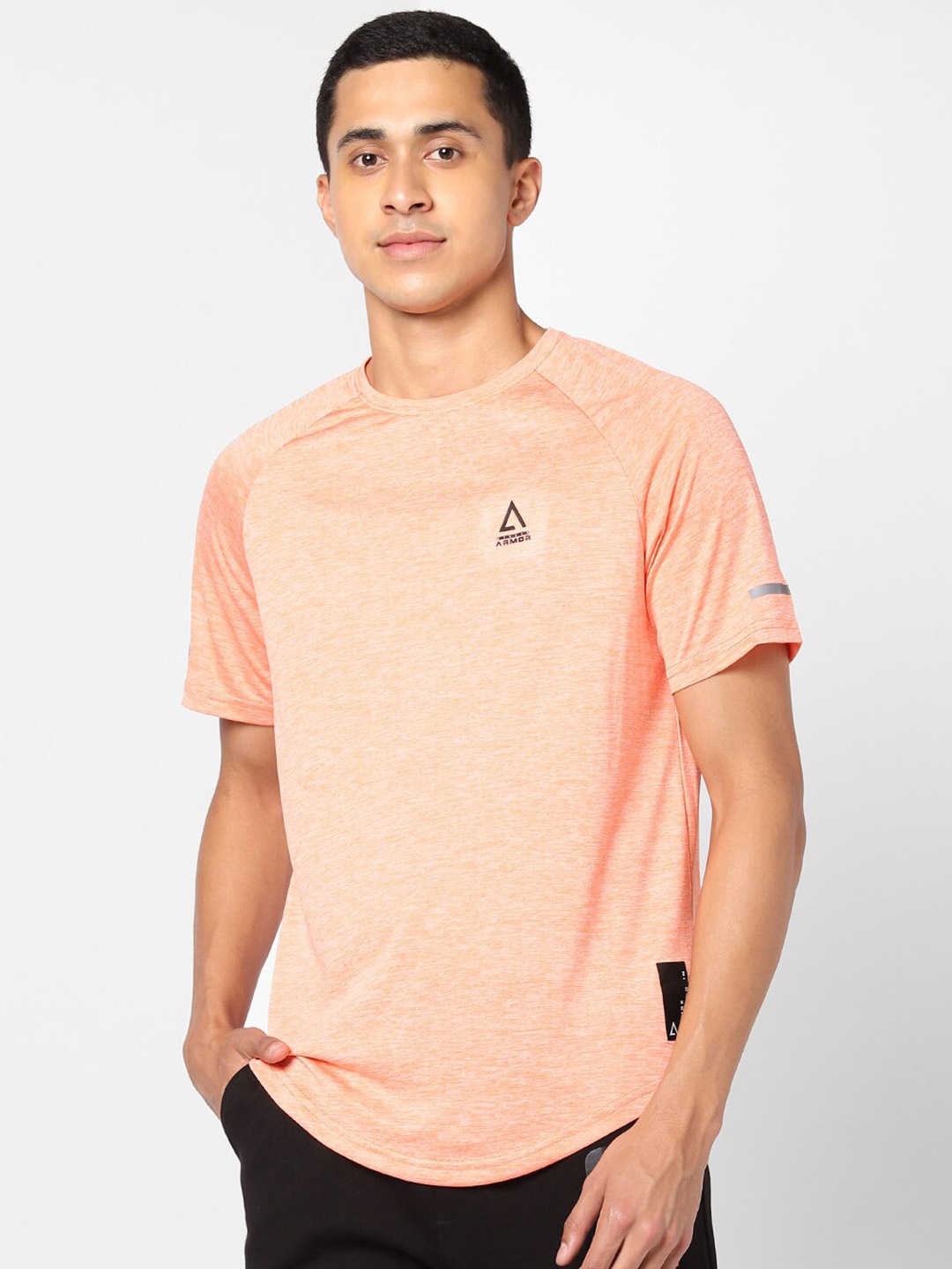 

Street Armor by Pantaloons Men Peach-Coloured Solid T-shirt