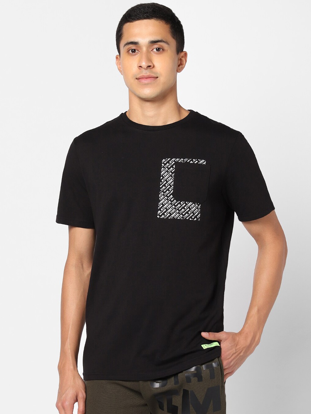 

Street Armor by Pantaloons Men Black Printed T-shirt