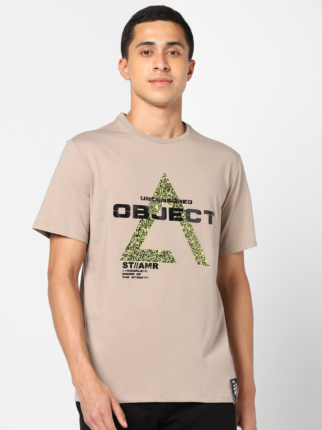 

Street Armor by Pantaloons Men Beige & Green Typography Printed T-shirt
